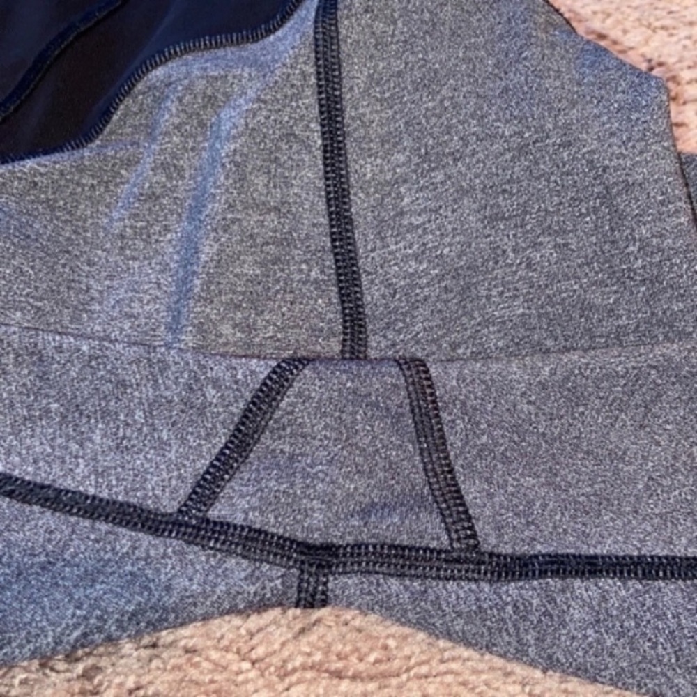 Lululemon - Picture 7 of 7